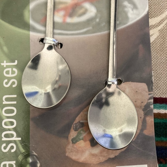 Two Teaspoons Teapot Heads Molded Tea Pots Hand Painted Both Beautiful - Picture 5 of 6